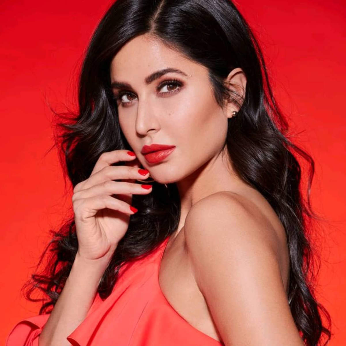 Katrina Kaif's bewitching pictures go viral on cyberspace!