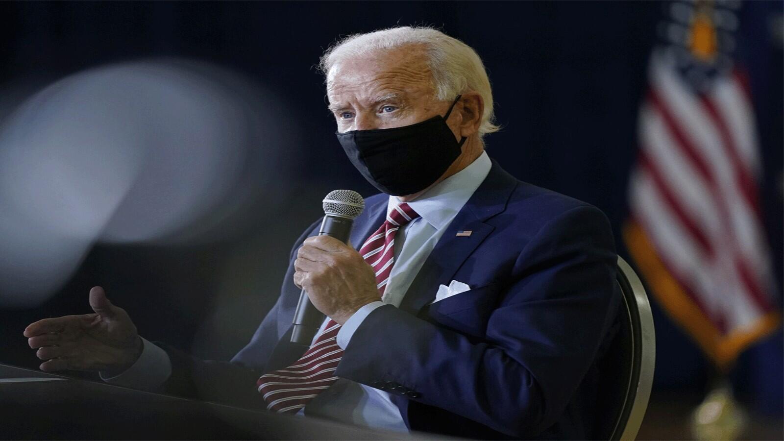 Biden appeals to American public to wear masks for 100 days after(01)