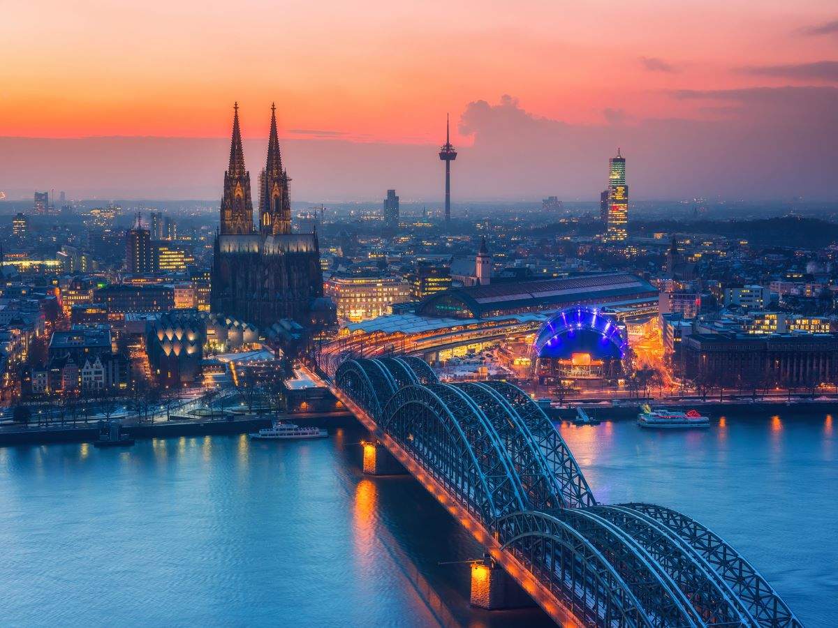 Germany to go under hard lockdown over Christmas Germany to go under hard lockdown over Christmas