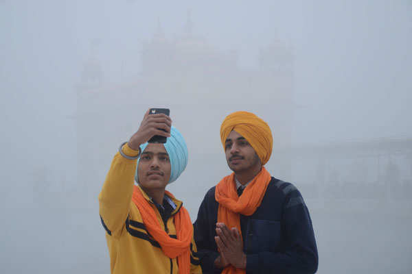 Bone-chilling winds sweep North India; Amritsar shivers at 2° C