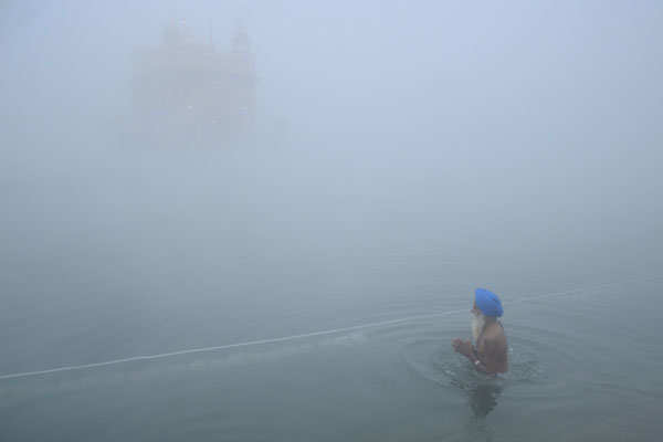 Bone-chilling winds sweep North India; Amritsar shivers at 2° C