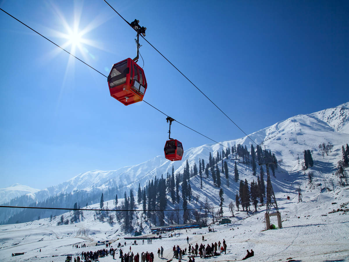 Hotels Resorts In Gulmarg And Pahalgam Booked Till Jan As Tourists   Oie 199122753U3U45L 