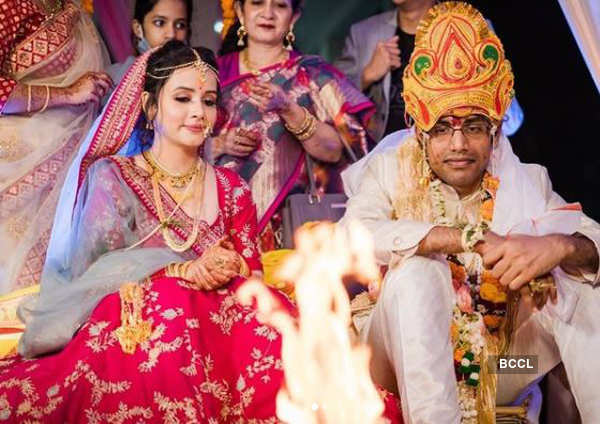 Murder 2 actress Sulagna Panigrahi ties the knot with stand-up comedian Biswa Kalyan Rath
