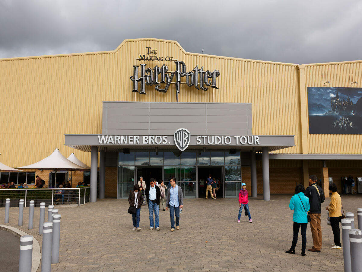 Warner Bros. Studio to open a Harry Potter theme park in Japan in 2023 Warner Bros. Studio to open a Harry Potter theme park in Japan in 2023