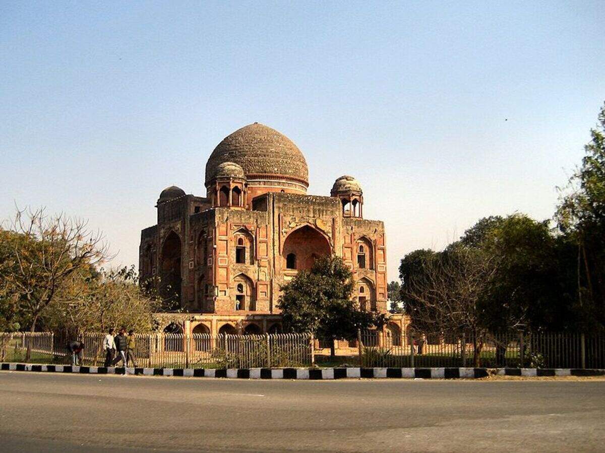 Symbol of conjugal love, tomb of Abdul Rahim Khan-e-Khanan reopens in Delhi Symbol of conjugal love, tomb of Abdul Rahim Khan-e-Khanan reopens in Delhi