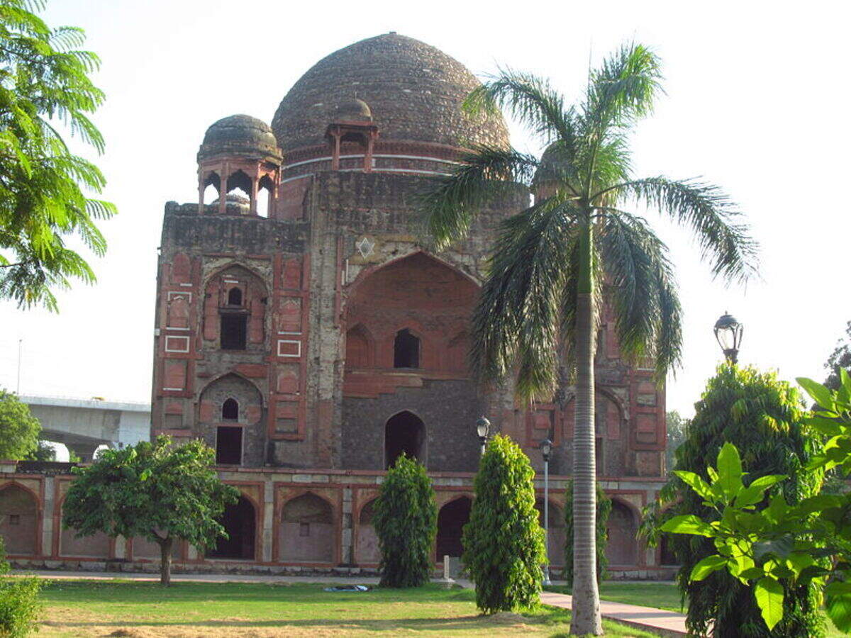 Symbol of conjugal love, tomb of Abdul Rahim Khan-e-Khanan reopens in Delhi Symbol of conjugal love, tomb of Abdul Rahim Khan-e-Khanan reopens in Delhi