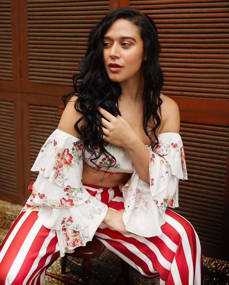 Krishna Shroff teases fans with her stunning photoshoots