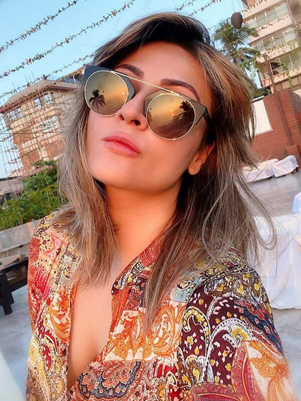 Kasautii Zindagii Kay 명성 Urvashi Dholakia는 전혀 노화되지 않는 것 같습니다.