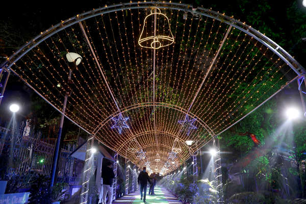 These pictures show how Indians are celebrating Christmas