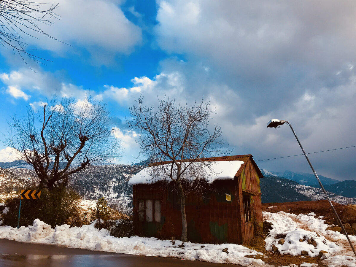 Kashmir experiences Chillai Kalan as cold waves likely to hit parts of north India Kashmir experiences Chillai Kalan as cold waves likely to hit parts of north India