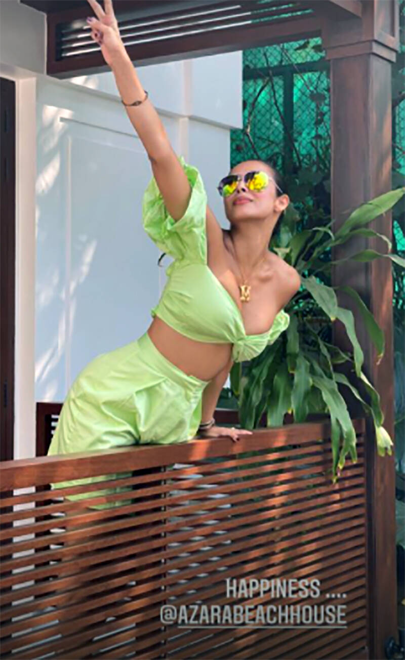 Malaika Arora enjoys sunny beach vacation in Goa with BFFs