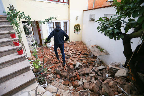 Several killed as powerful 6.4 magnitude earthquake hits Croatia