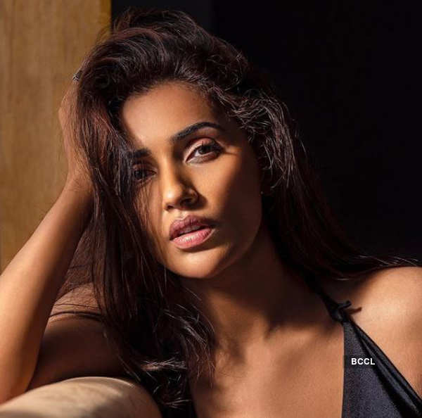 Akshara Gowda turns up the heat with her bewitching photoshoots