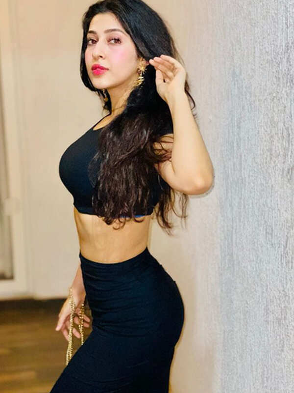 <BR> is turning heads with her bewitching pictures <BR> is turning heads with her bewitching pictures