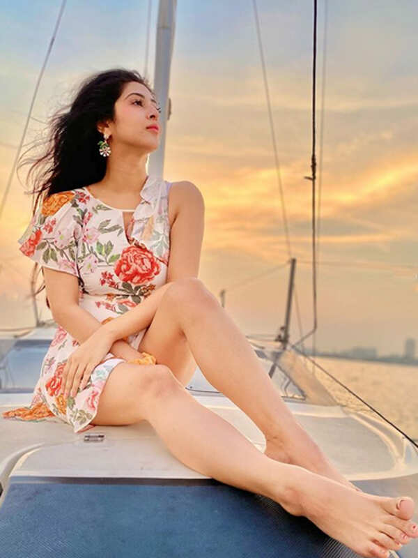 <BR> is turning heads with her bewitching pictures <BR> is turning heads with her bewitching pictures