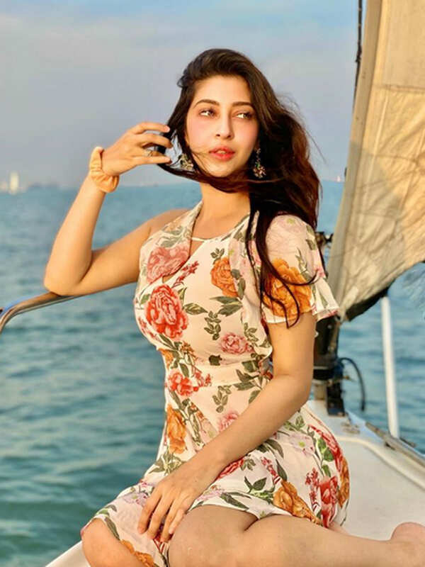 <BR> is turning heads with her bewitching pictures <BR> is turning heads with her bewitching pictures