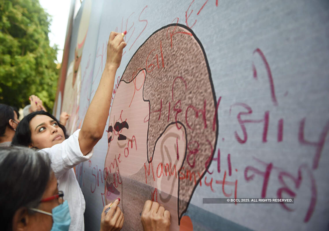 Swara Bhasker joins protest over Hathras Gang Rape at Jantar Mantar