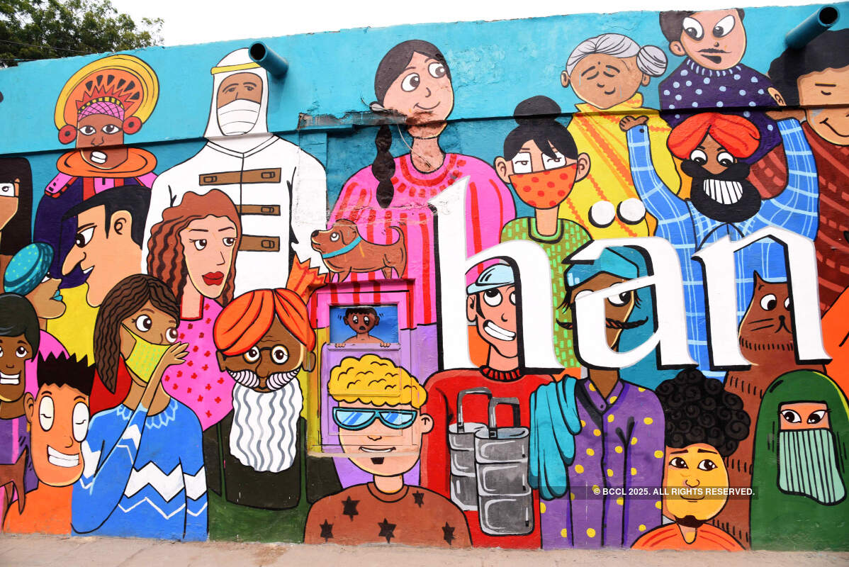 Delhi artists & Finnish embassy collaborate to beautify Khan Market walls