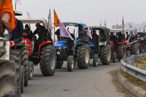 Farmers hold tractor rally at Delhi borders