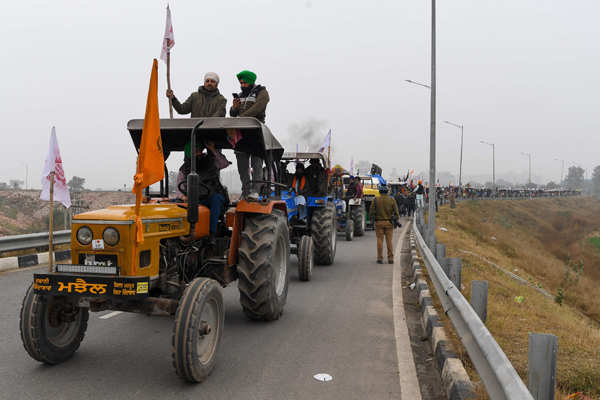 Farmers hold tractor rally at Delhi borders