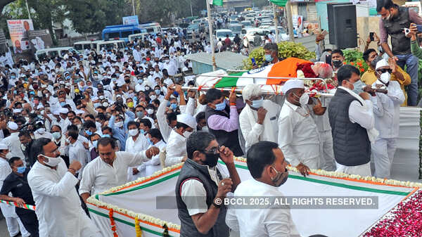 Ex-Gujarat CM Madhavsinh Solanki cremated in Ahmedabad