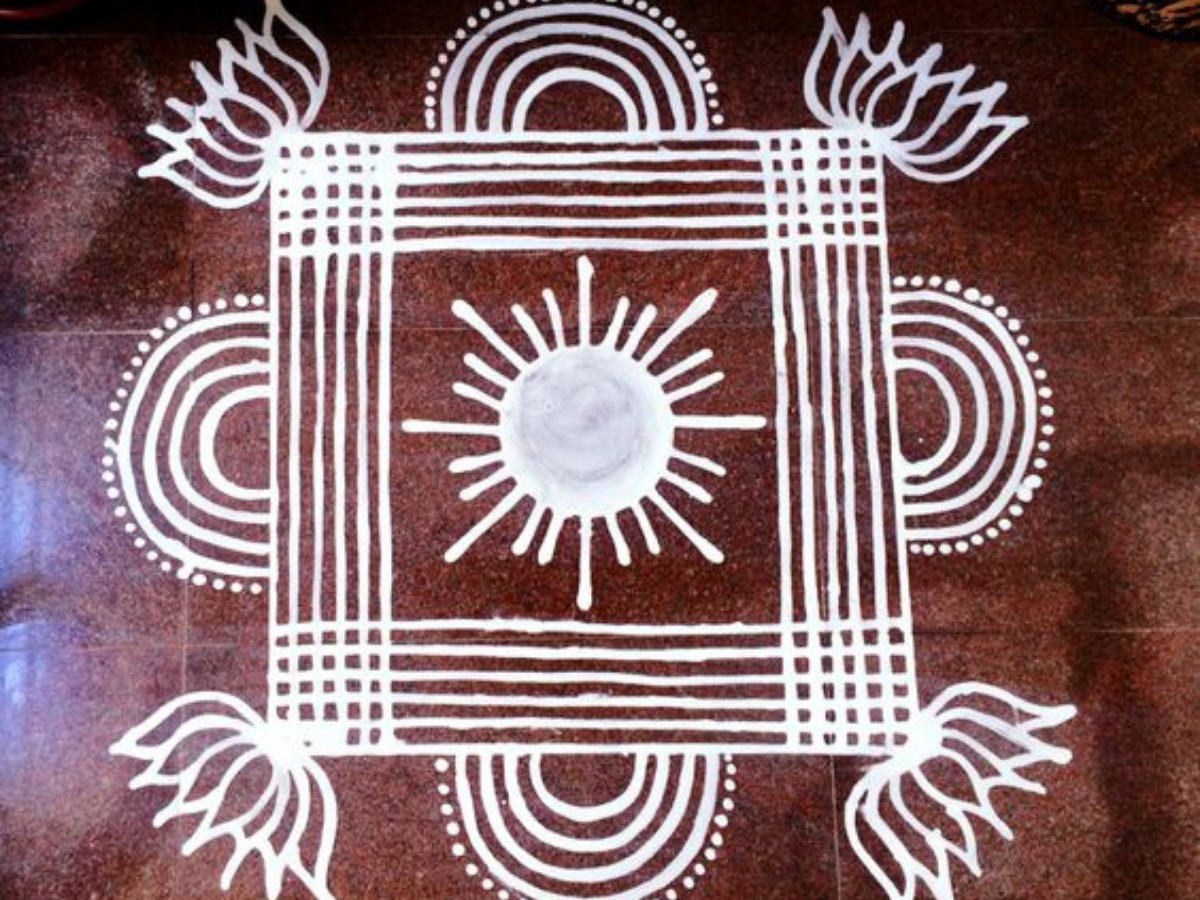 Happy Pongal 2021 Auspicious Pongal Kolam Design Ideas Times Of India