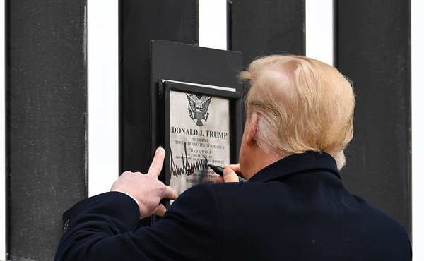 Donald Trump visits Texas border