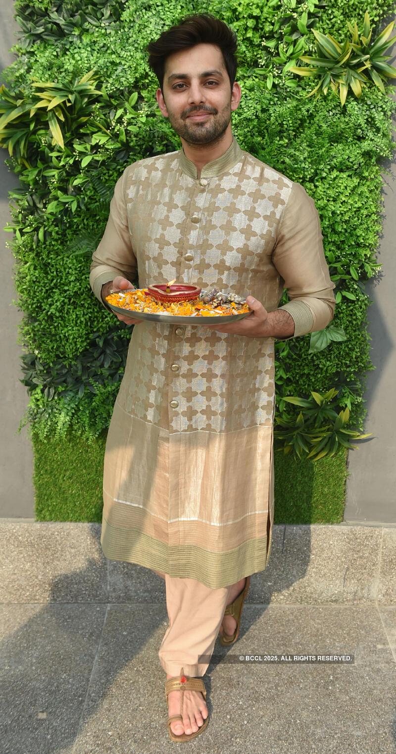 Himansh Kohli's Diwali photoshoot