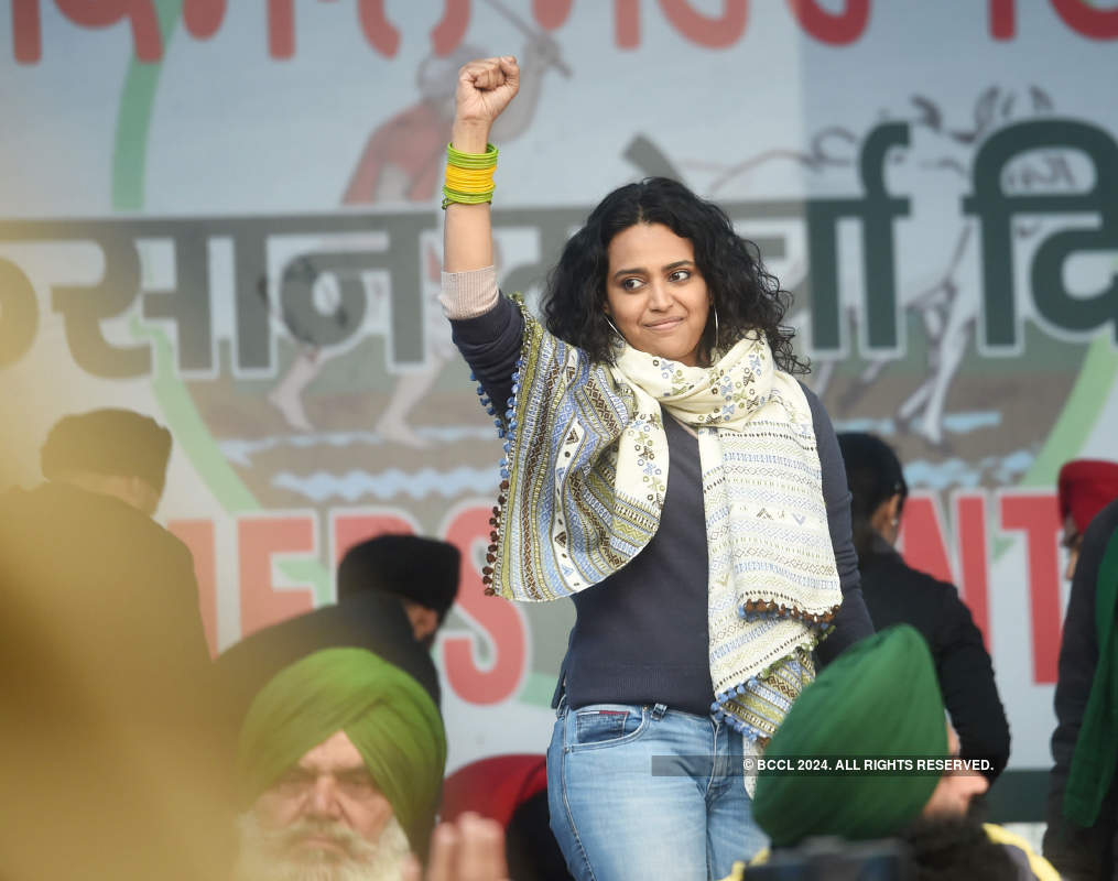 Swara Bhasker, Rabbi Shergill & others take part in concert to support farmers at Tikri border