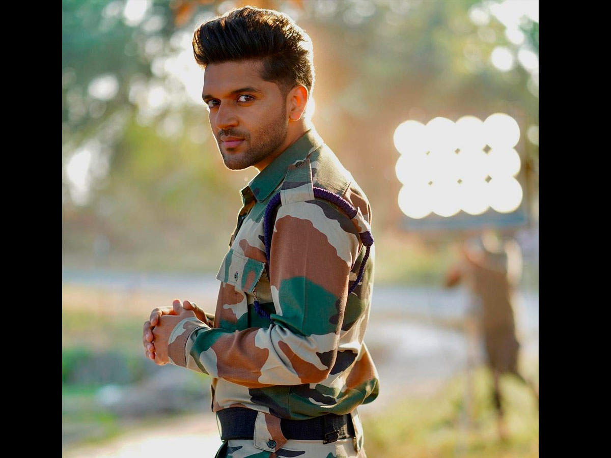 ​Indian Army Day: “Salute and respect forever to all soldiers”, pens Guru Randhawa