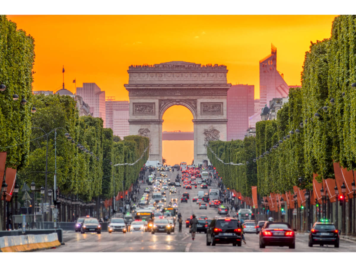 Paris' Champs-Élysées to turn into a stunning urban garden Paris' Champs-Élysées to turn into a stunning urban garden