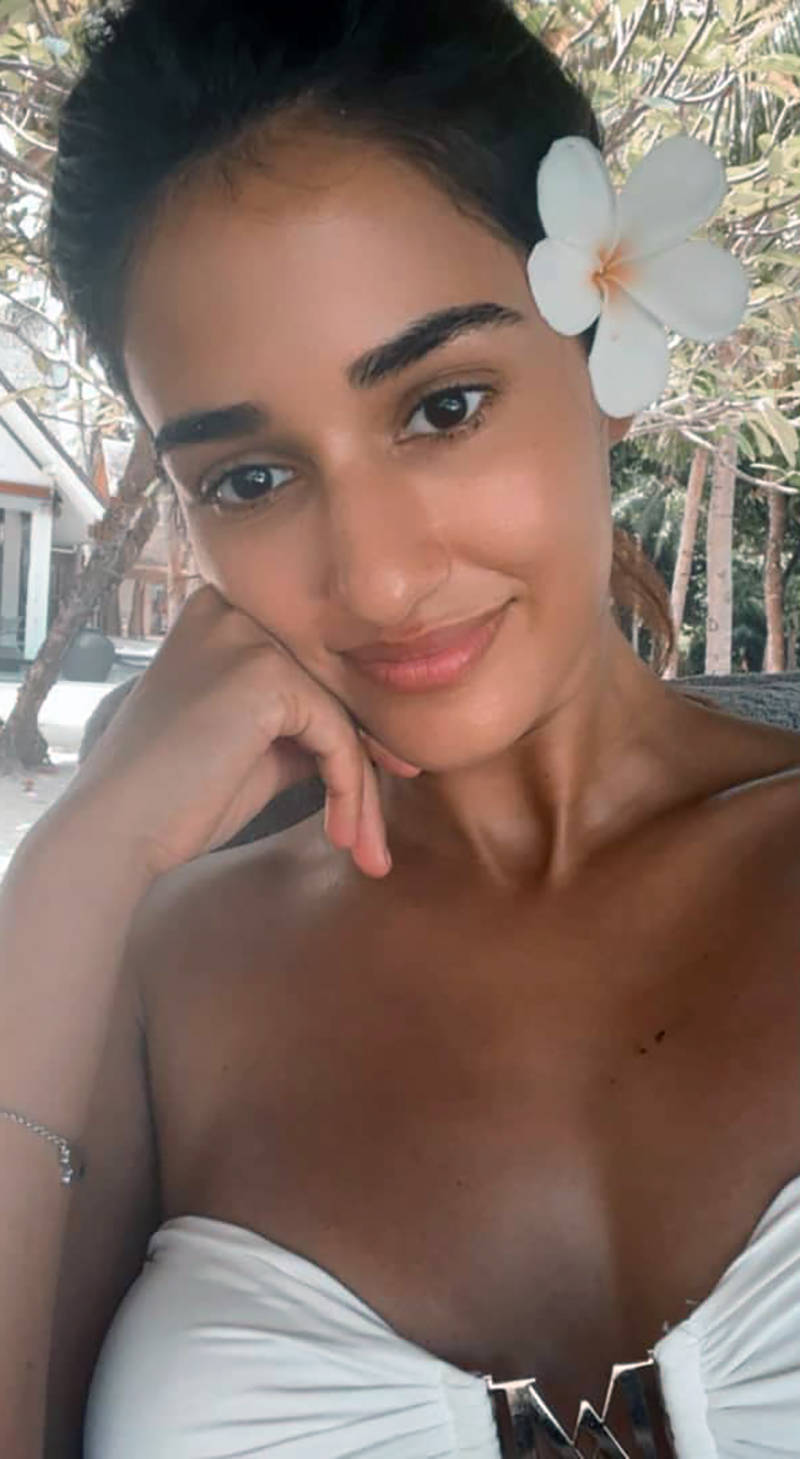 New pictures of Disha Patani in a short shimmery dress will make your hearts skip a beat