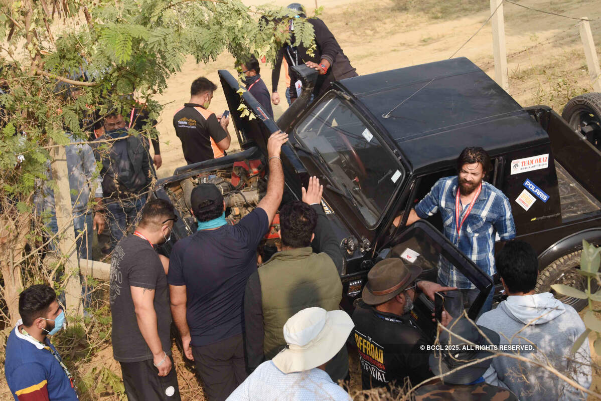 Off-roaders participate in Gurgaon's off roading event
