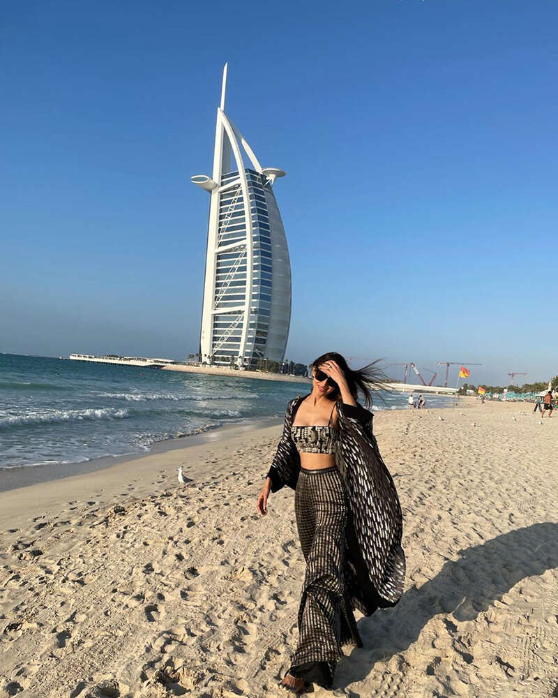 Mouni Roy's vacation pictures will make you hit the beach!