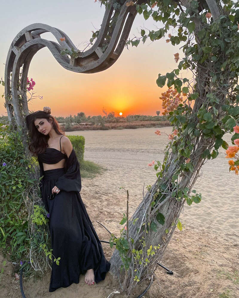 Mouni Roy's vacation pictures will make you hit the beach!