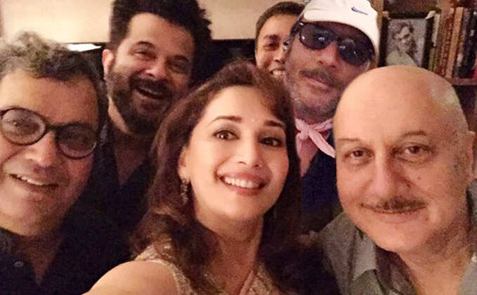 reunion-of-the-team-of-ram-lakhan-at-subhash-ghais-house-f1