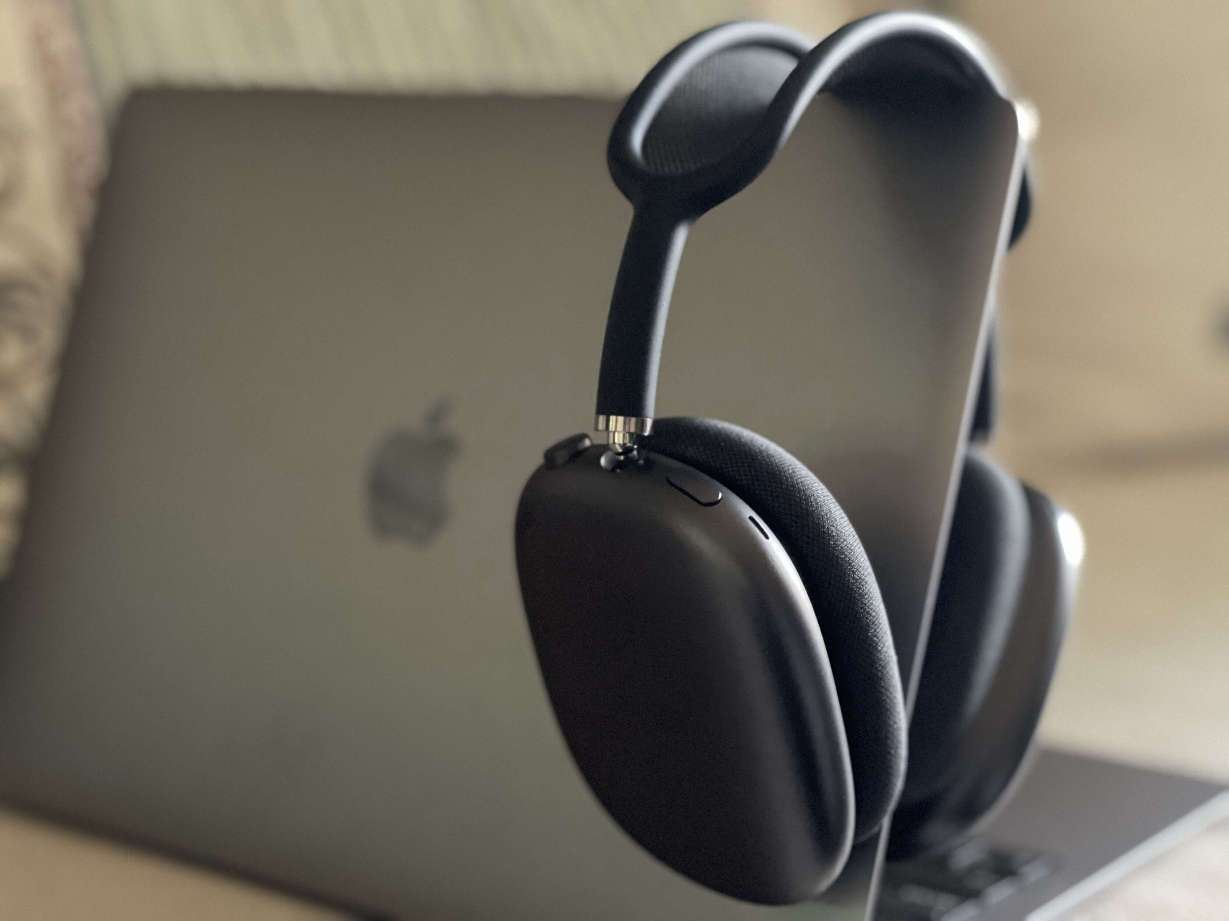 airpod max space gray