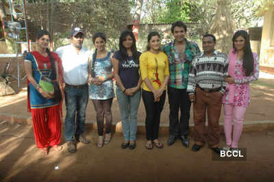 On the sets: 'Damad Chahi...'