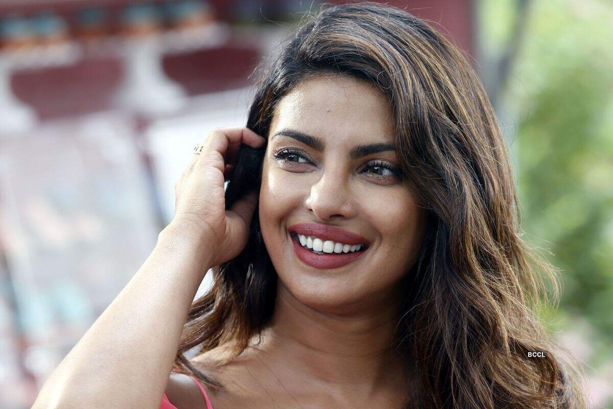 Top 15 beauty queens who turned actresses