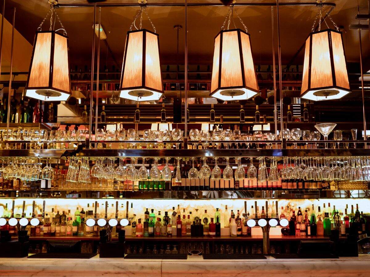 Dubai: Bars and pubs to remain closed this month as COVID cases spike Dubai: Bars and pubs to remain closed this month as COVID cases spike