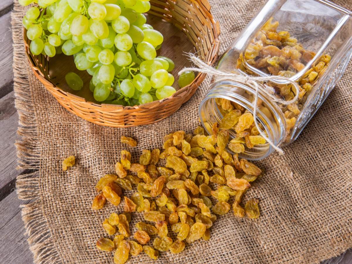 Grapes or Raisins: Which is healthier? | The Times of India