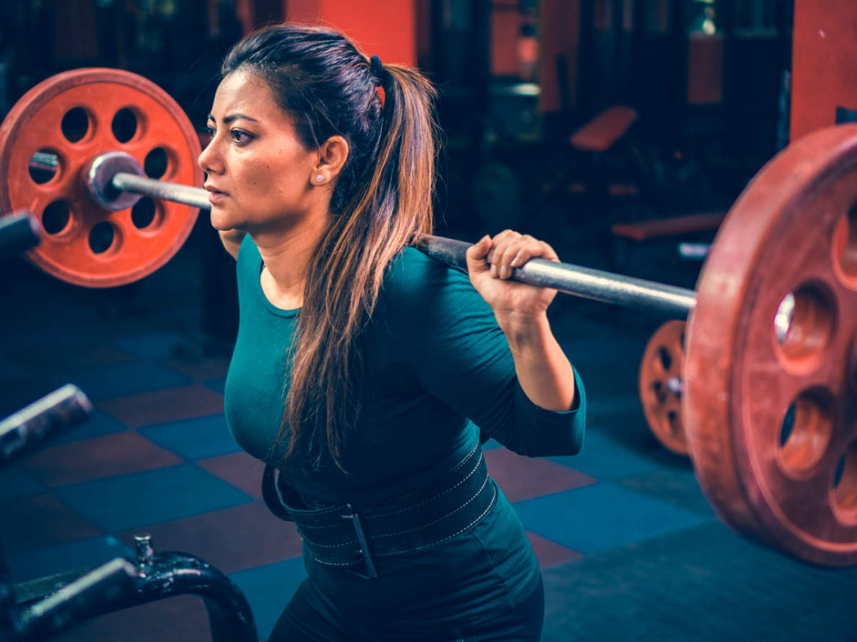 Does lifting weights make women bulky? The myth that won't die - CNET