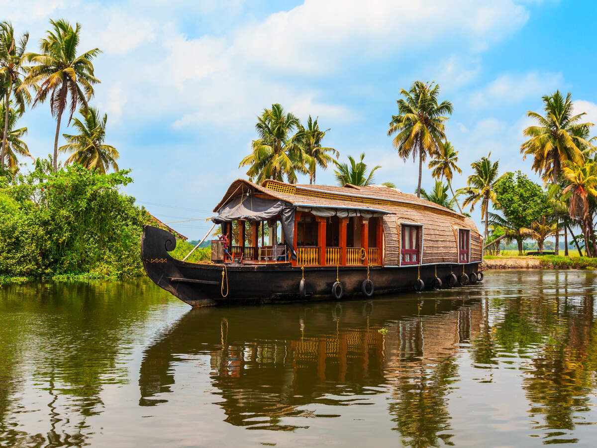 ship travel in kerala