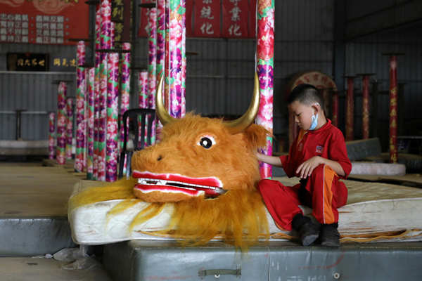 Preparations in full swing for Lunar New Year celebrations