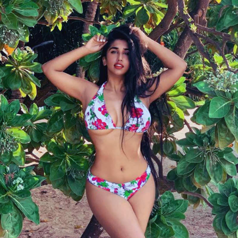 Pictures of Splitsvilla fame  are winning the internet