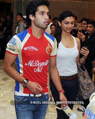 Sidhartha, Deepika @ IPL after match party