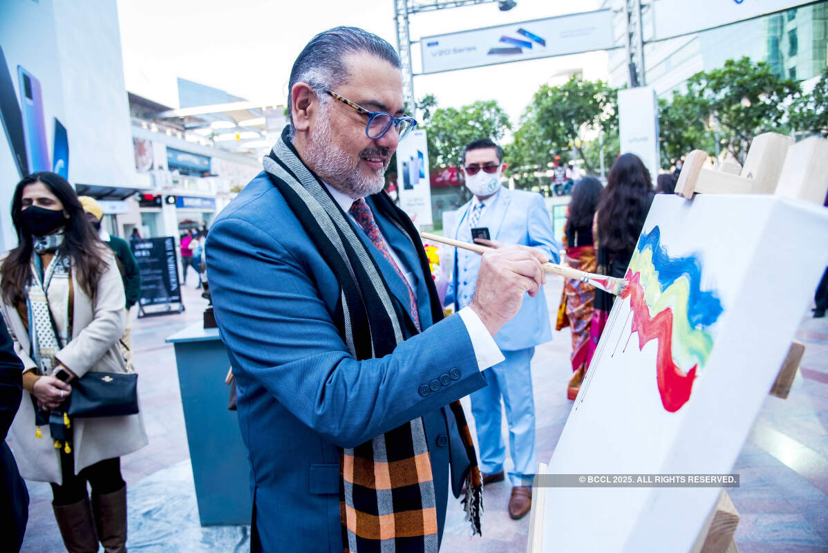 H E Giovanni Castillo