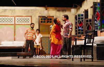 Marathi play 'Hamida Bai Chi Kothi'