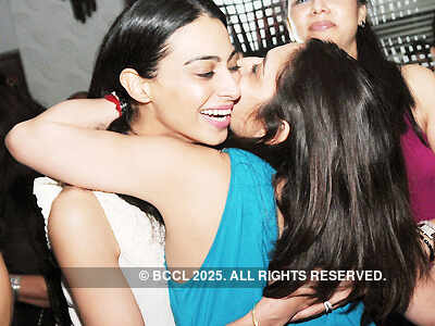 'Retro Nite' party @ Mojo