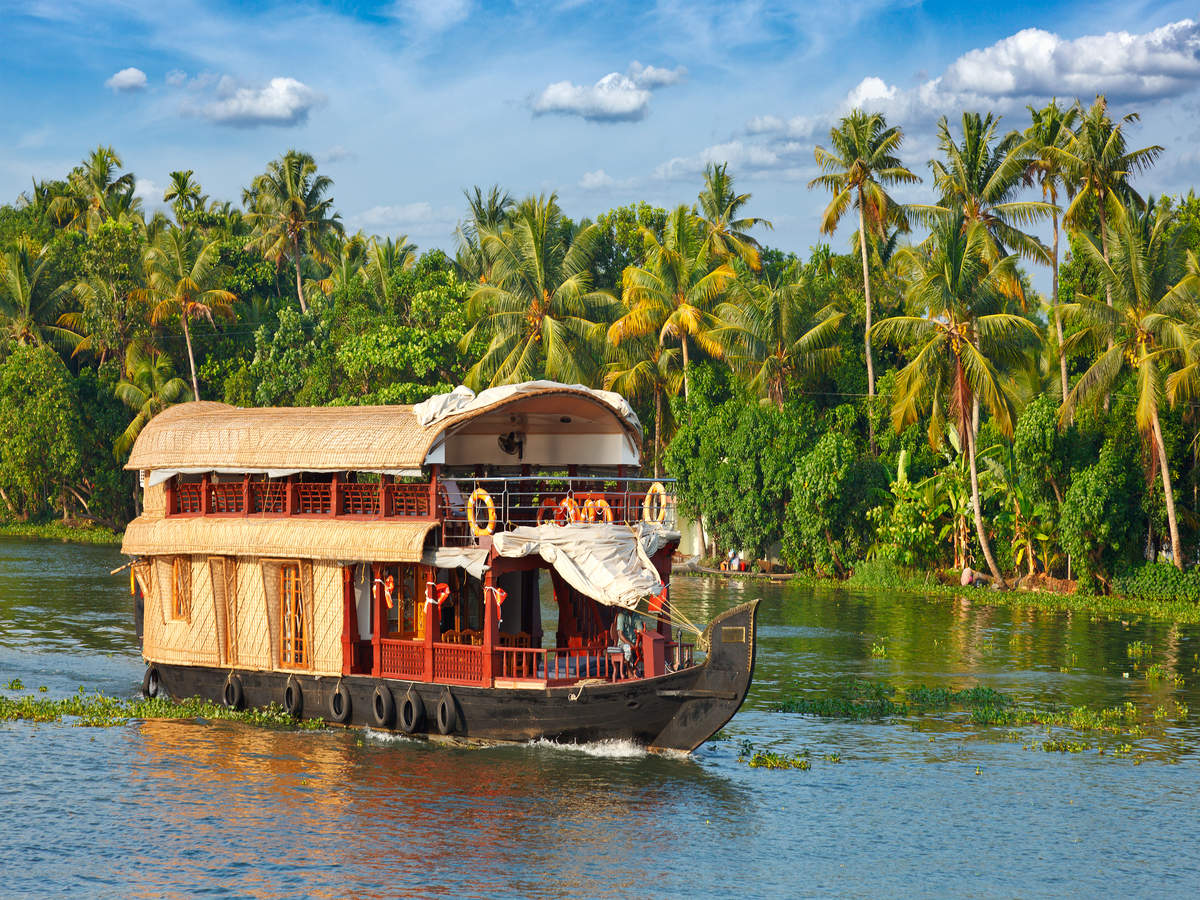 Kerala is hosting annual folk festival Utsavam 2021 till Feb 26 Kerala is hosting annual folk festival Utsavam 2021 till Feb 26